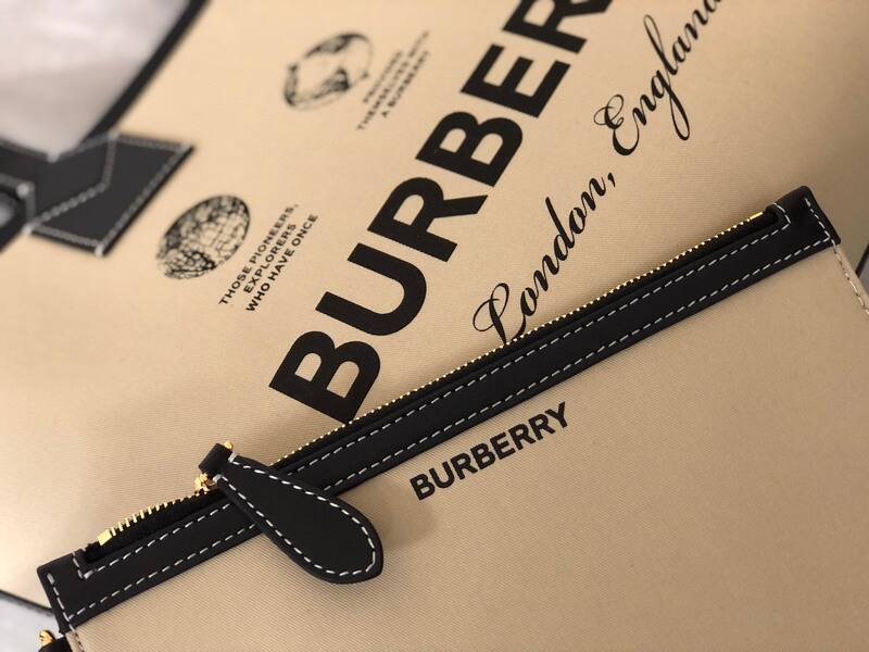 Burberry Black shoulder bag — AAA Quality Replica