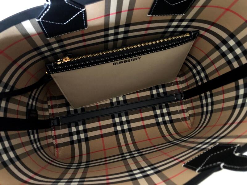 Burberry Black shoulder bag — AAA Quality Replica