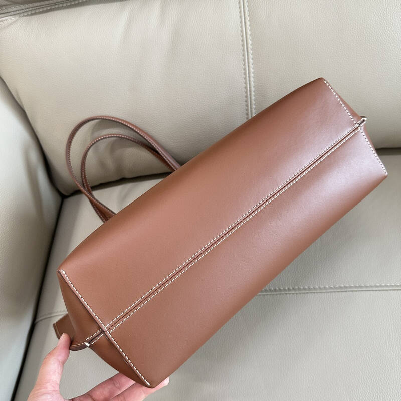 Burberry Brown shoulder bag — Premium Replica