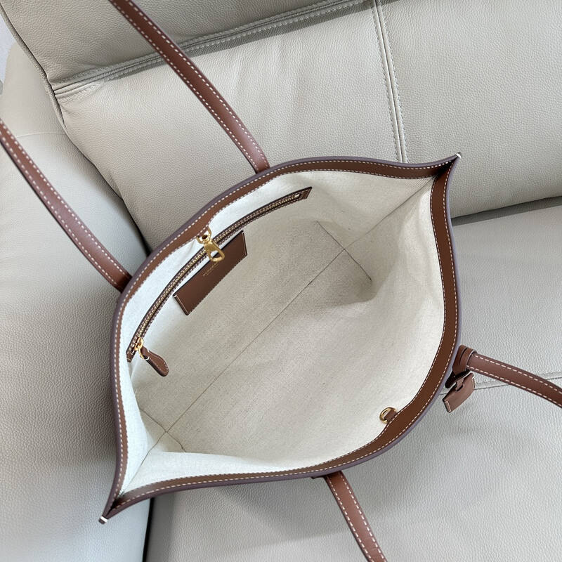 Burberry Brown shoulder bag — Premium Replica