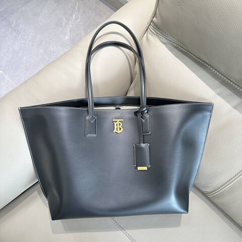 Burberry Black shoulder bag Premium Replica