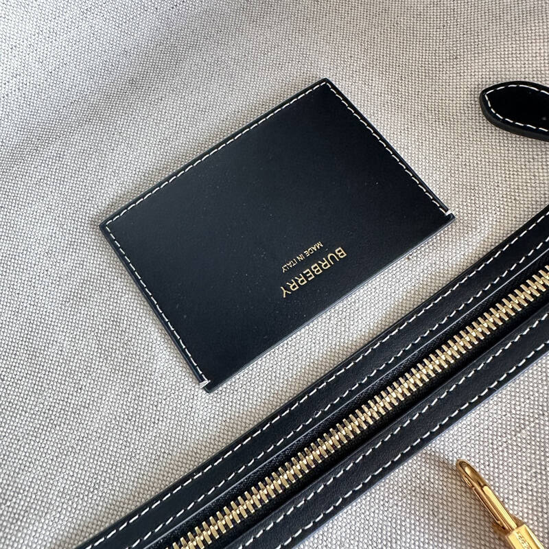 Burberry Black shoulder bag — Premium Replica