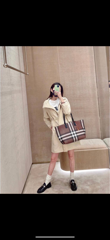 Burberry Brown shoulder bag — 1:1 Replica