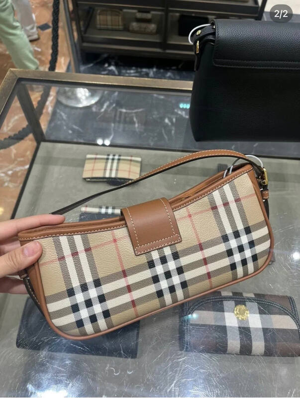 Burberry Brown shoulder bag — Premium Replica