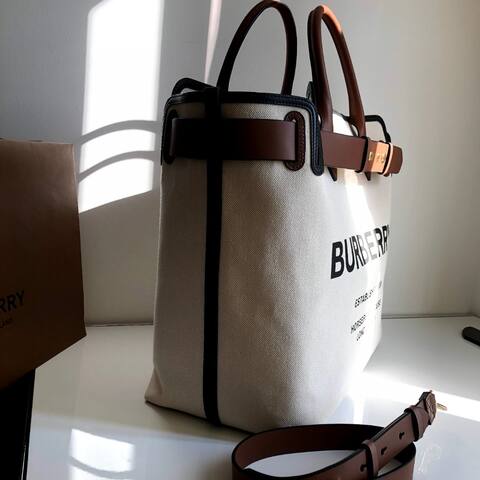 Burberry Beige canvas with brown leather trim 40x20x39cm tote 1 1 Replica