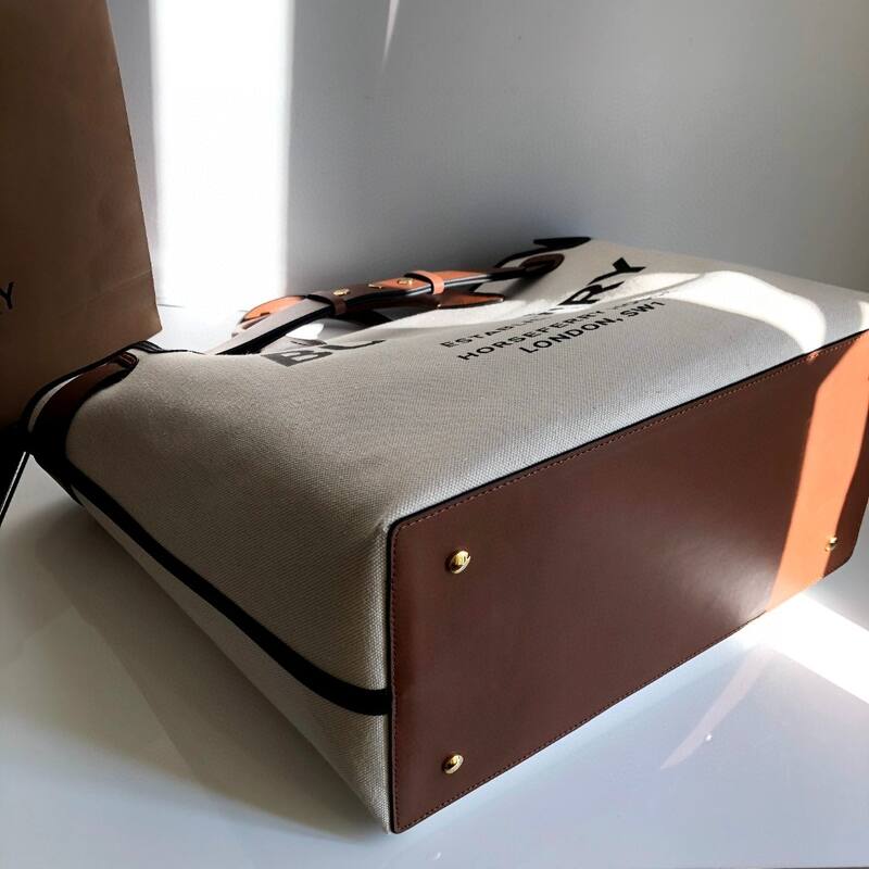 Burberry Beige canvas with brown leather trim 40x20x39cm tote — 1:1 Replica