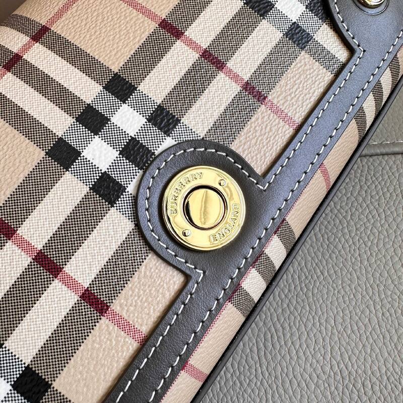 Burberry Brown 25x18x10cm shoulder bag — 1:1 Replica