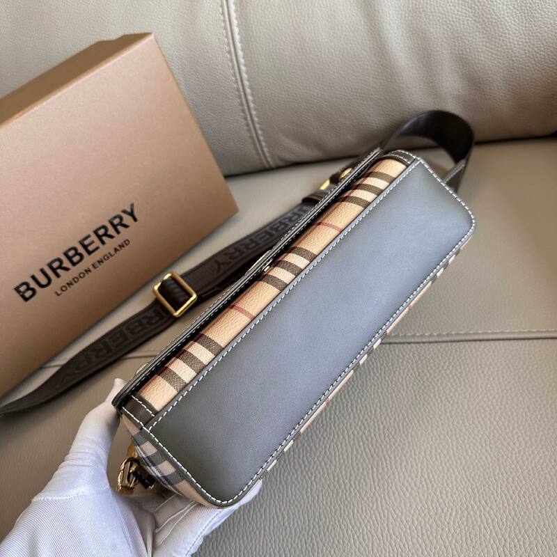Burberry Brown 25x18x10cm shoulder bag — 1:1 Replica