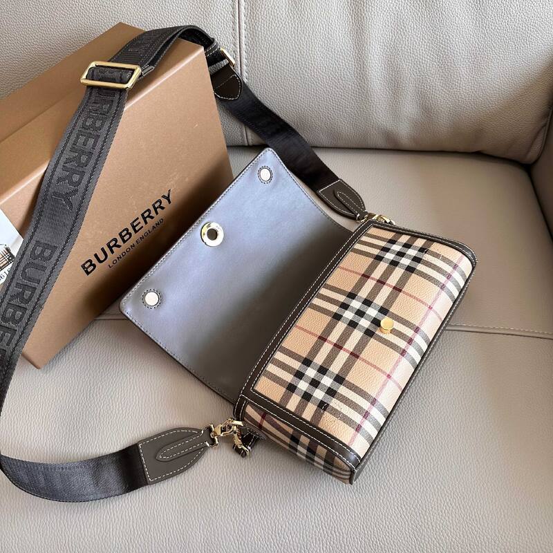 Burberry Brown shoulder bag — Premium Replica
