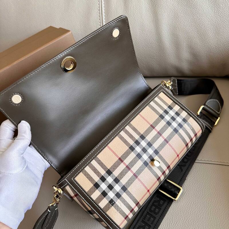 Burberry Brown shoulder bag — Premium Replica
