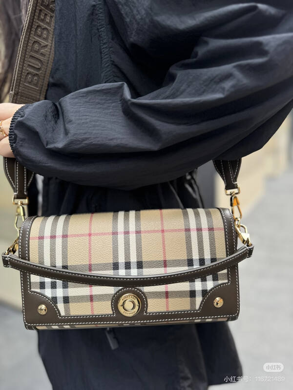 Burberry Brown shoulder bag — Top Quality Replica