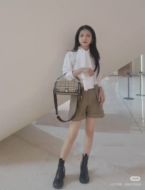 Burberry Brown shoulder bag — Top Quality Replica