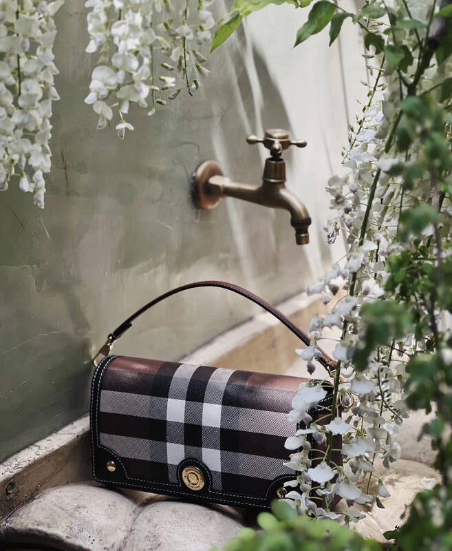 Burberry Birch Brown Check crossbody bag — Top Quality Replica