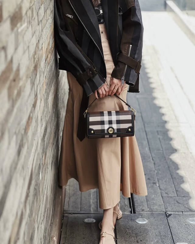 Burberry Birch Brown Check crossbody bag — Top Quality Replica
