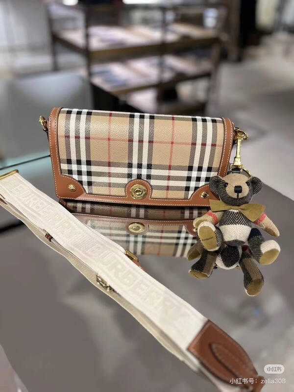 Burberry Vintage Check with Brown Leather Trim shoulder bag — 1:1 Replica