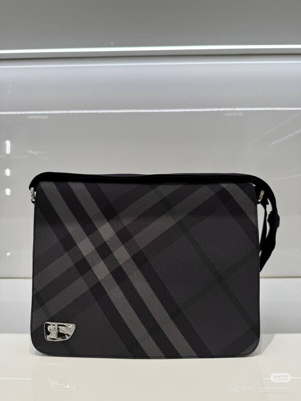 Burberry shoulder bag — Premium Replica