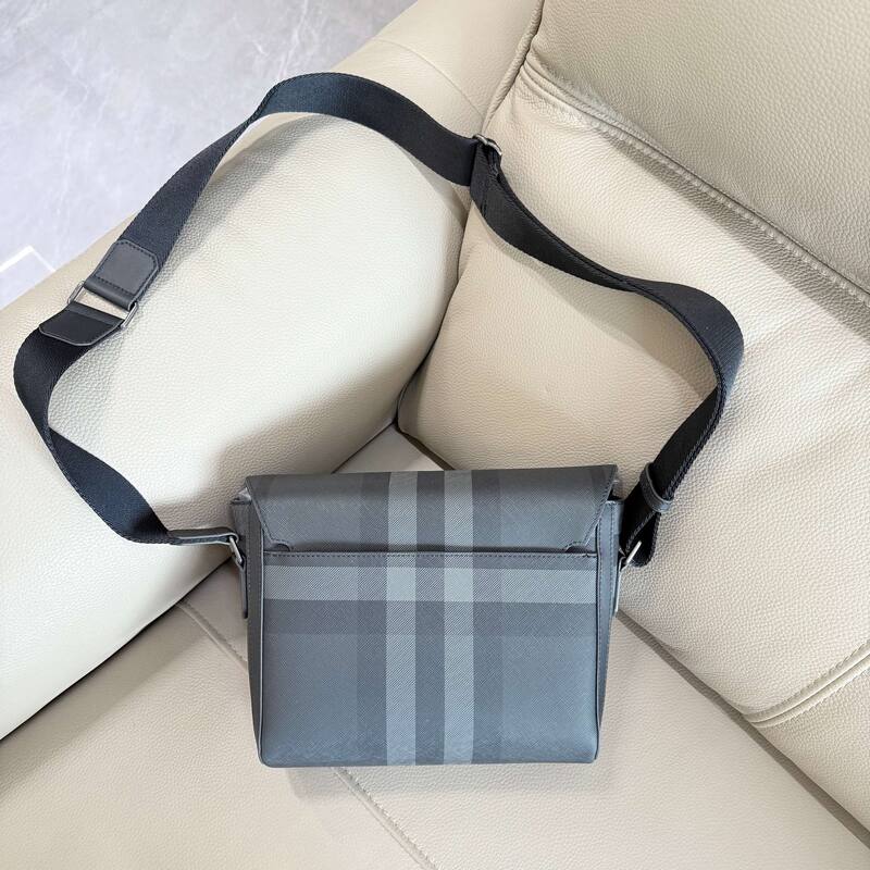 Burberry 25x18x10cm shoulder bag — Premium Replica