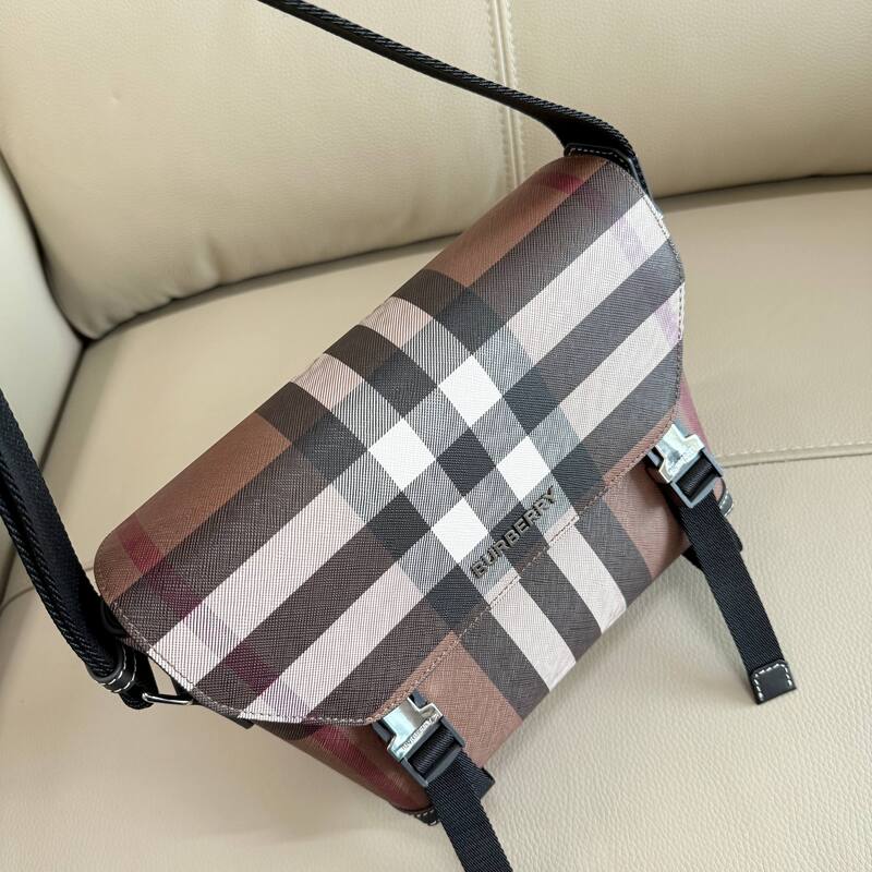 Burberry Brown 25x18x10cm shoulder bag — Top Quality Replica