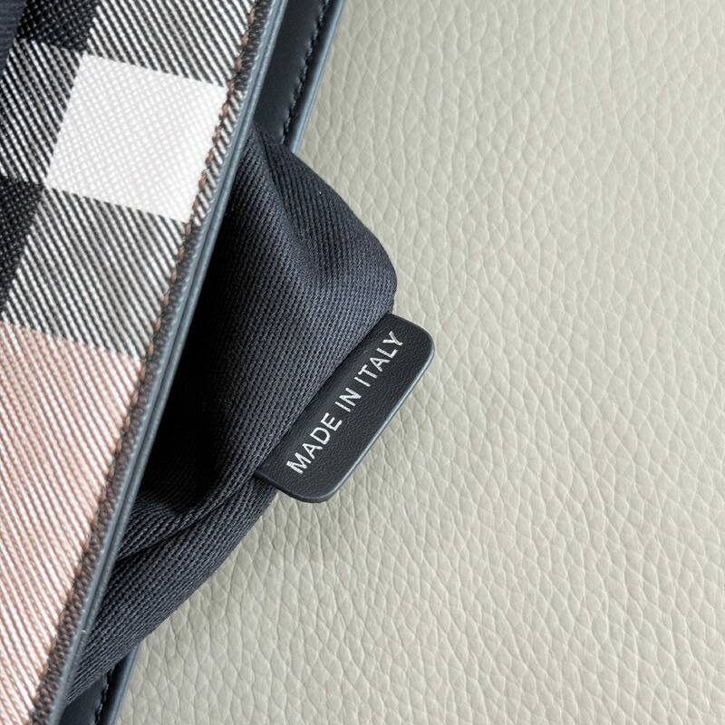Burberry Brown 25x18x10cm shoulder bag — 1:1 Replica