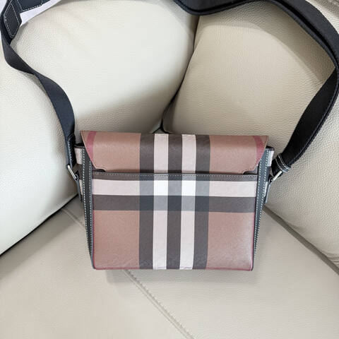 Burberry Brown 25x18x10cm shoulder bag 1 1 Replica