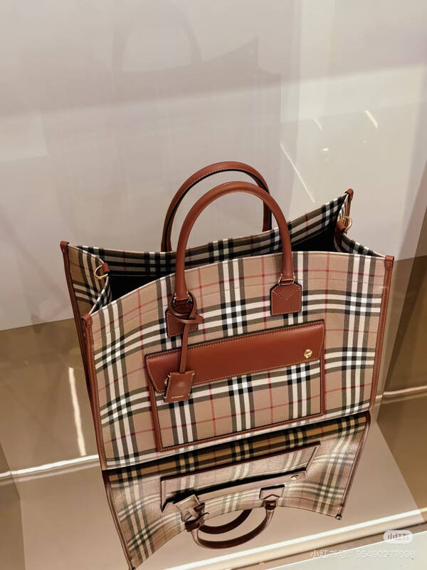 Burberry Freya Tote Vintage Check with Brown Leather Trim 40x30x16cm tote bag — Top Quality Replica
