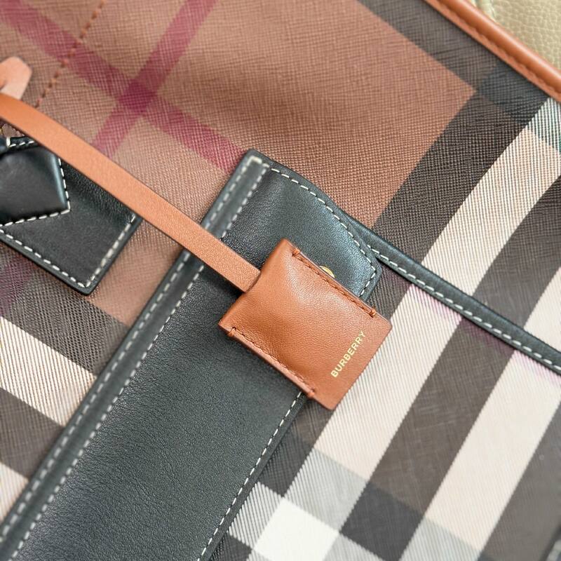 Burberry Brown Check 40x30x15cm tote bag — Top Quality Replica