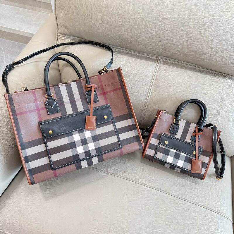 Burberry Freya Tote Birch Brown Check with Black Leather Trim 26x22x12cm tote bag — AAA Quality Replica