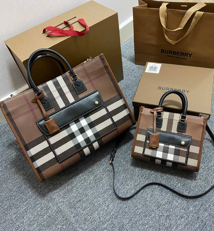 Burberry Freya Tote Birch Brown Check with Black Leather Trim 26x22x12cm tote bag — AAA Quality Replica