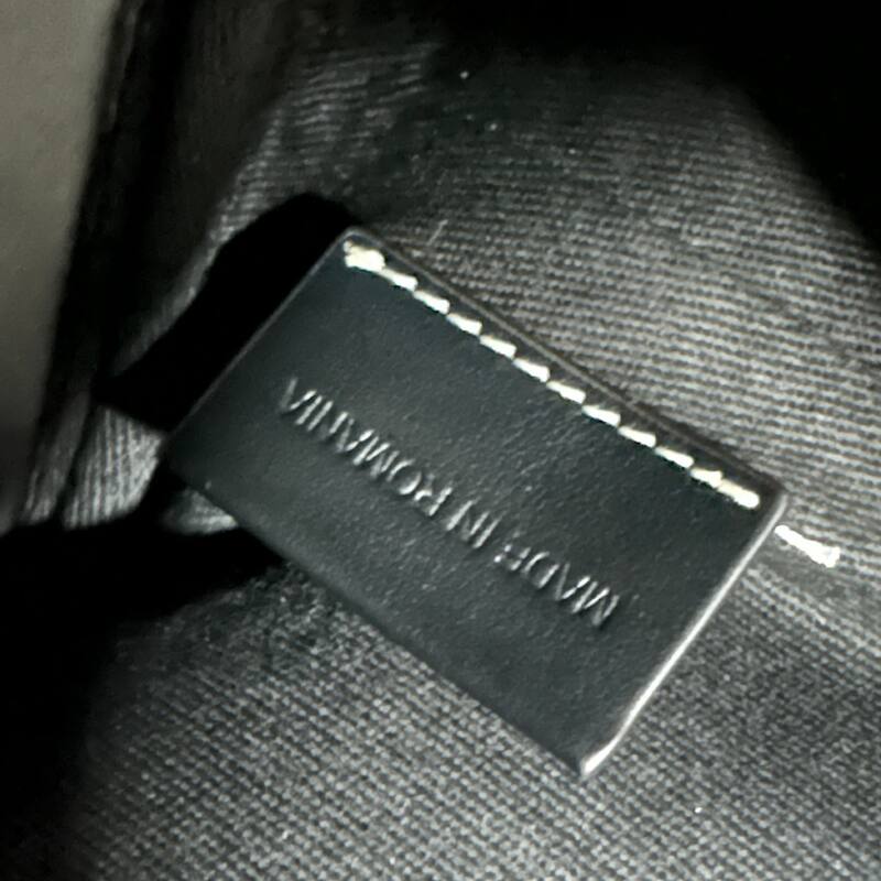 Burberry Black 25x18x10cm shoulder bag — 1:1 Replica