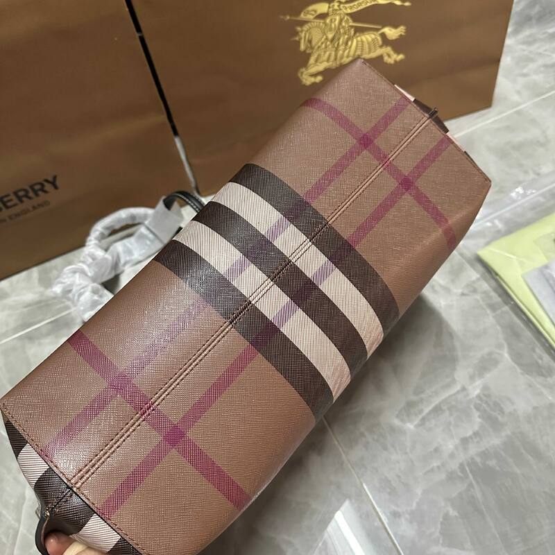 Burberry Brown shoulder bag — 1:1 Replica