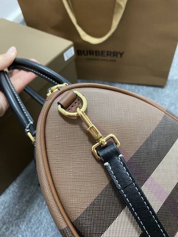 Burberry Brown shoulder bag — Top Quality Replica