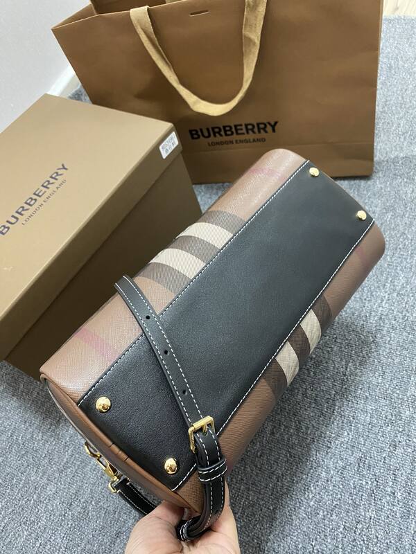 Burberry Brown shoulder bag — Top Quality Replica