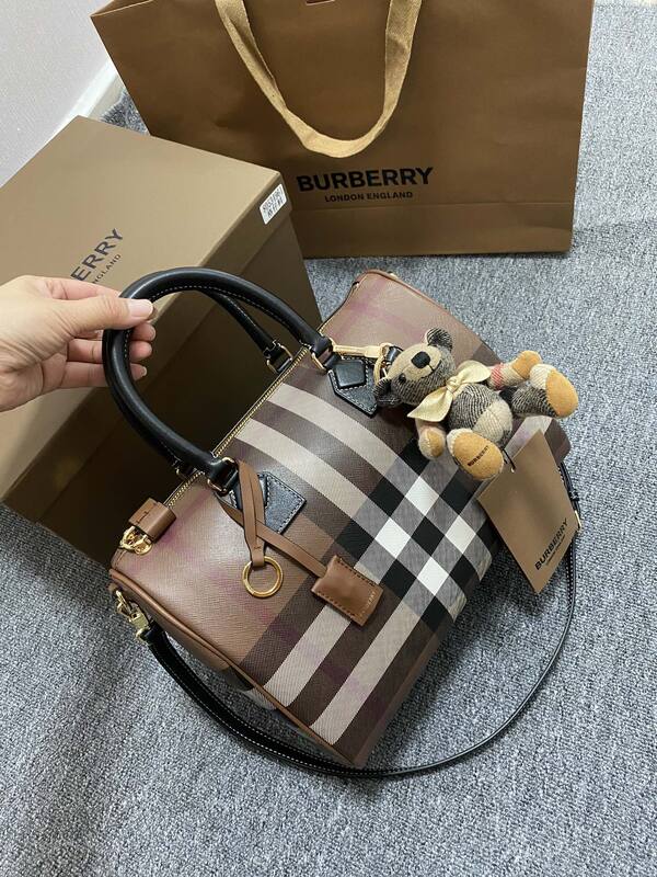 Burberry Brown shoulder bag — Top Quality Replica
