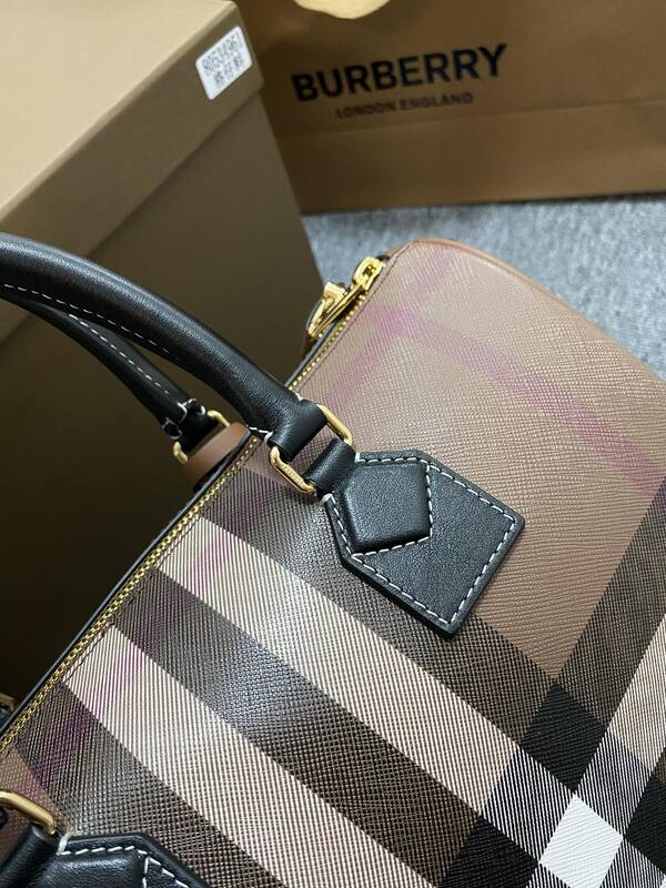 Burberry Brown shoulder bag — Top Quality Replica