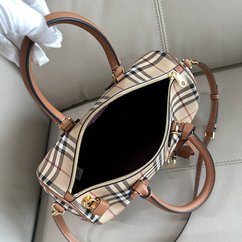 Burberry Brown shoulder bag — 1:1 Replica