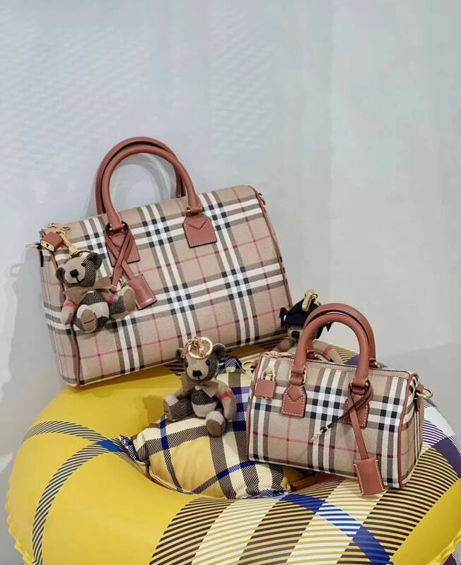 Burberry Brown shoulder bag — Premium Replica