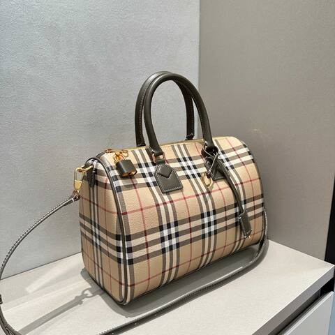 Burberry shoulder bag Premium Replica