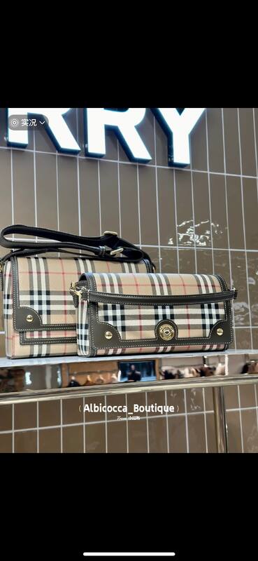 Burberry Beige 30x22x12cm shoulder bag — AAA Quality Replica