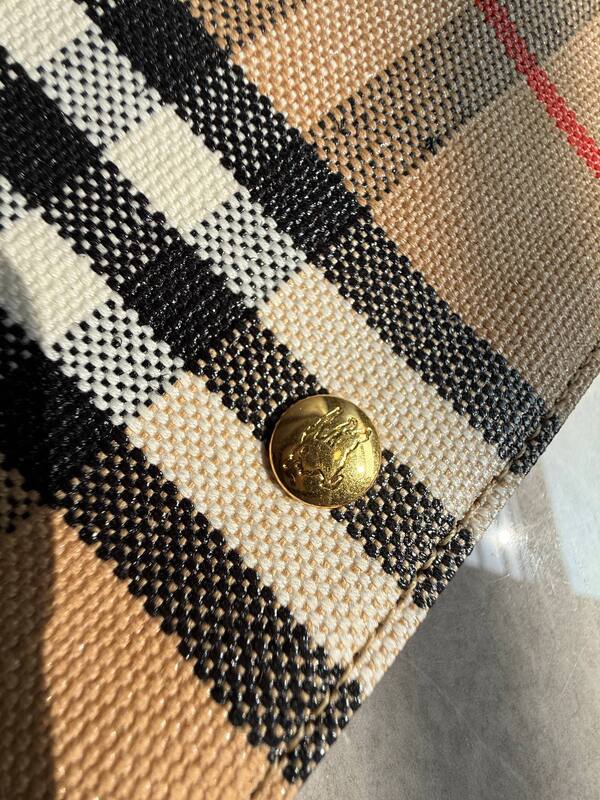 Burberry Brown shoulder bag — Top Quality Replica