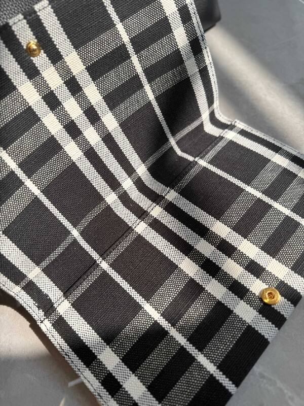 Burberry Black shoulder bag — Premium Replica