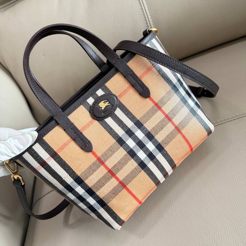 Burberry Vintage Check canvas with dark brown leather trim 22x10x20cm tote — Top Quality Replica
