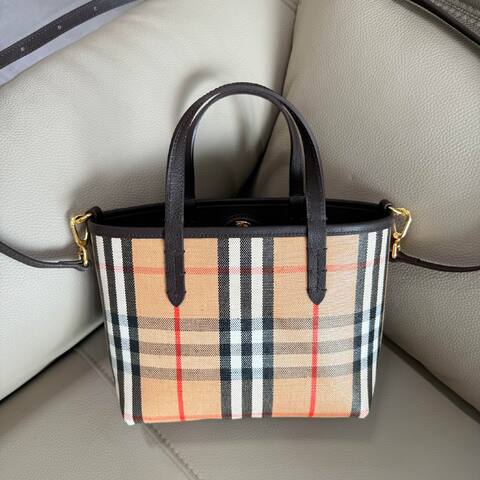 Burberry Vintage Check canvas with dark brown leather trim 22x10x20cm tote Top Quality Replica