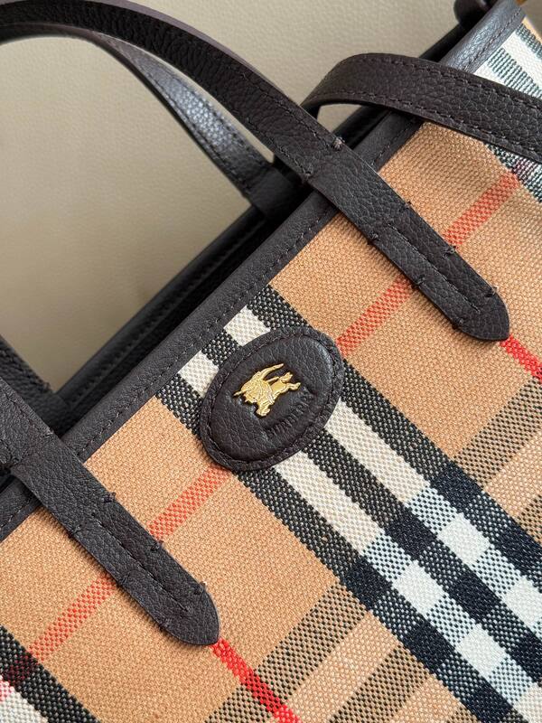 Burberry Vintage Check canvas with dark brown leather trim 22x10x20cm tote — Top Quality Replica