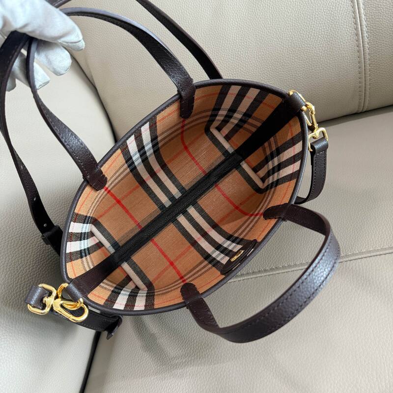 Burberry Vintage Check canvas with dark brown leather trim 22x10x20cm tote — Top Quality Replica