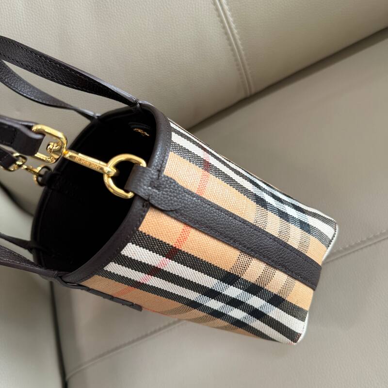 Burberry Brown shoulder bag — Top Quality Replica