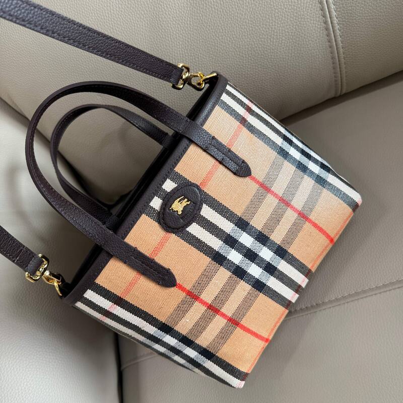 Burberry Brown shoulder bag — Top Quality Replica