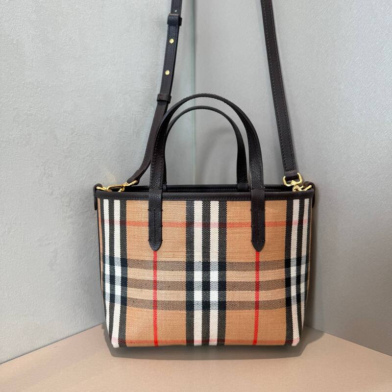 Burberry Brown 25x18x10cm shoulder bag — Top Quality Replica
