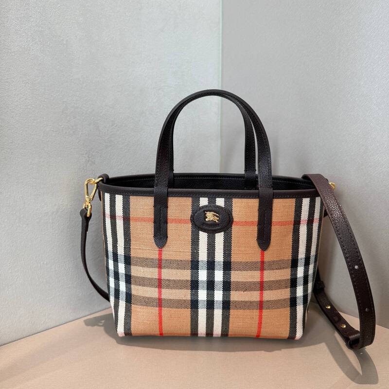 Burberry Brown 25x18x10cm shoulder bag — AAA Quality Replica