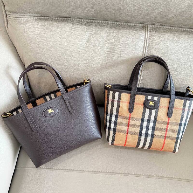 Burberry Brown shoulder bag — Top Quality Replica
