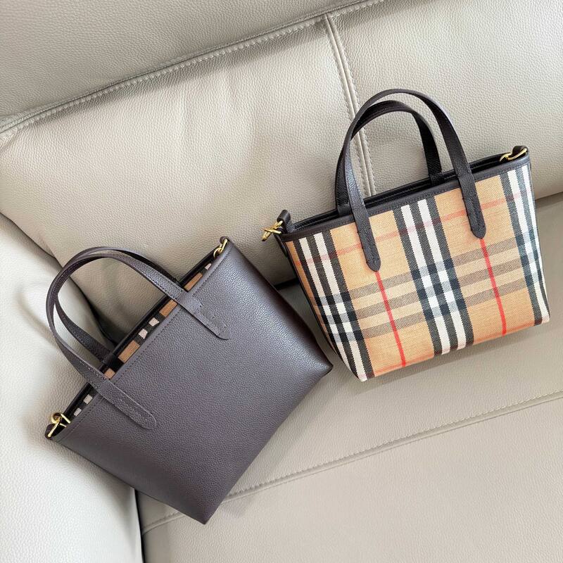 Burberry Brown shoulder bag — Top Quality Replica